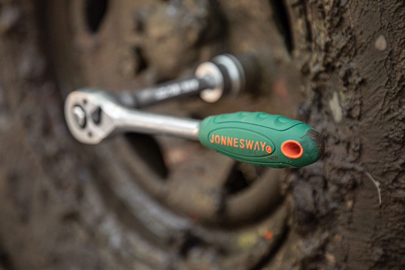 Czym jest klucz dynamometryczny i jak działa? Zobaczmy!