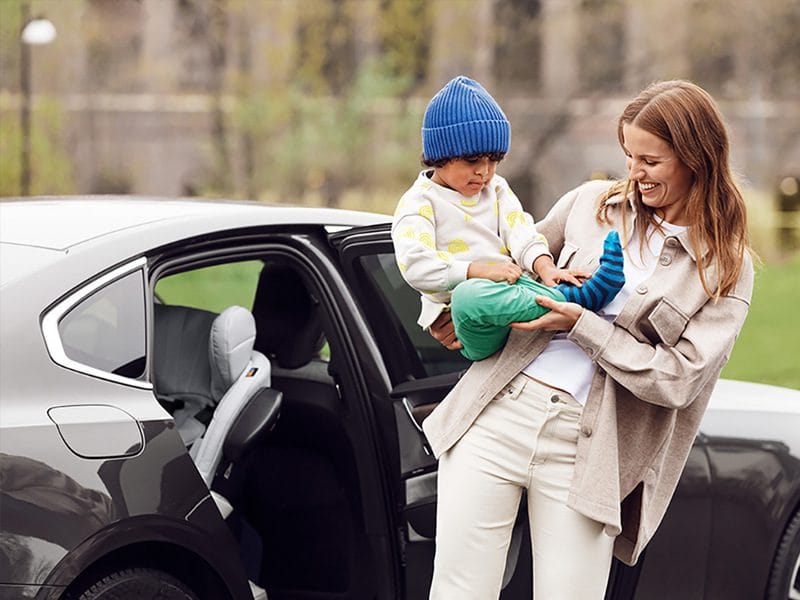 Jaki fotelik samochodowy wybrać, aby był funkcjonalny i bezpieczny?