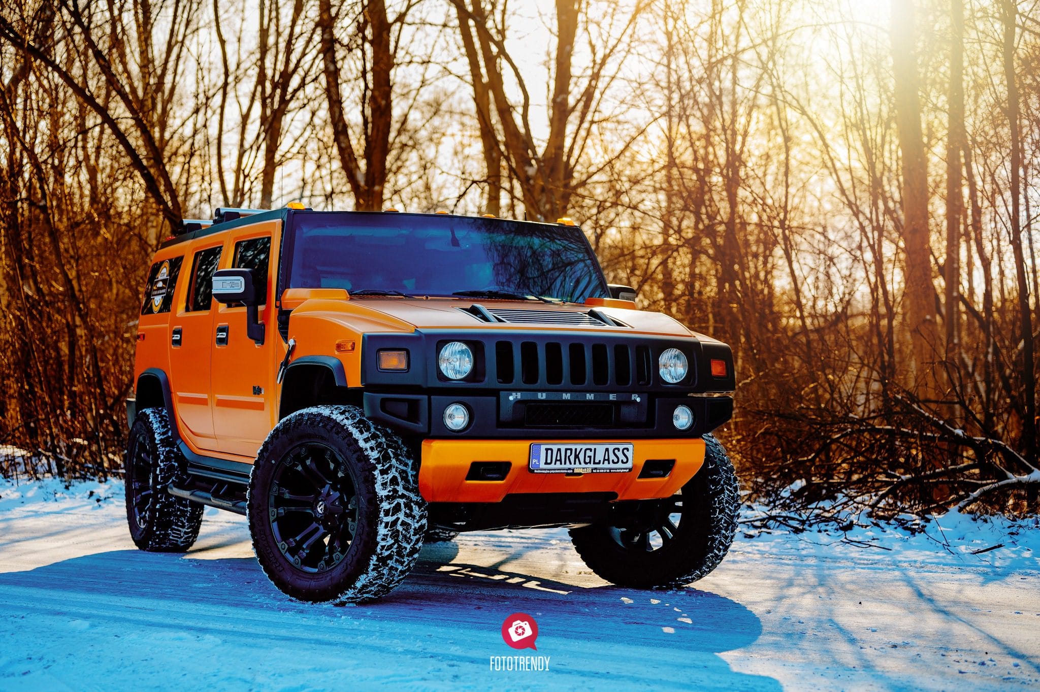 Przyciemnienie szyb przednich - legalność i normy przepuszczalności światła