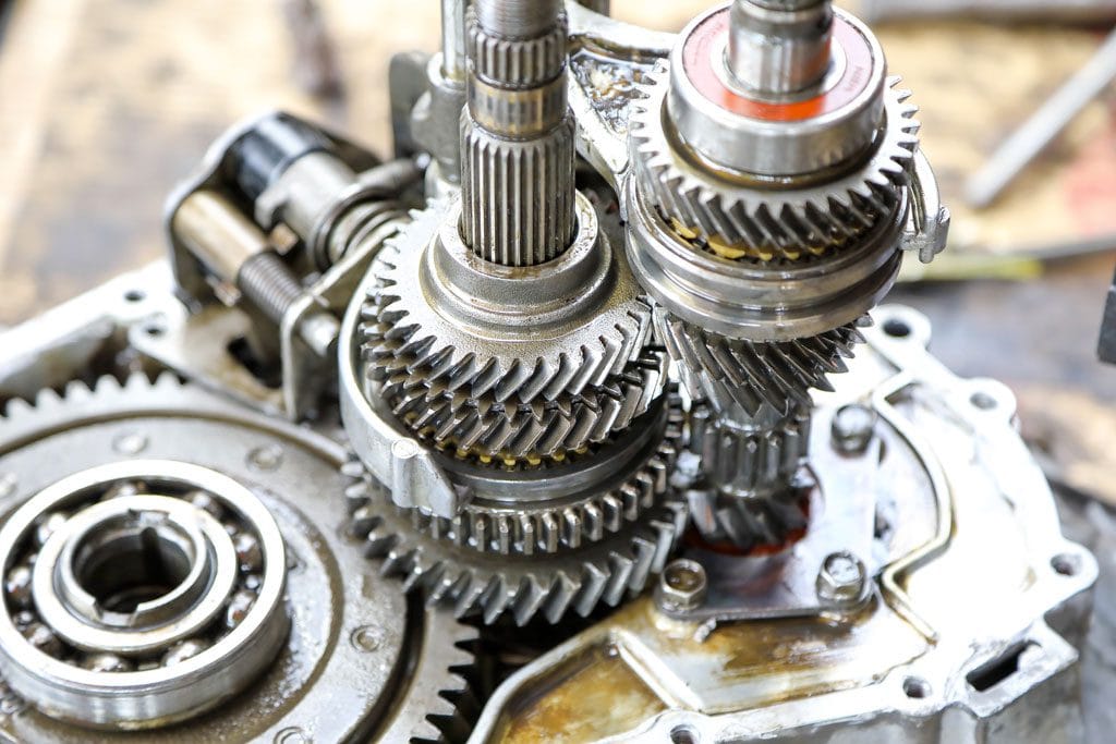 Regeneracja skrzyni biegów - na czym polega i kiedy się na nią zdecydować?